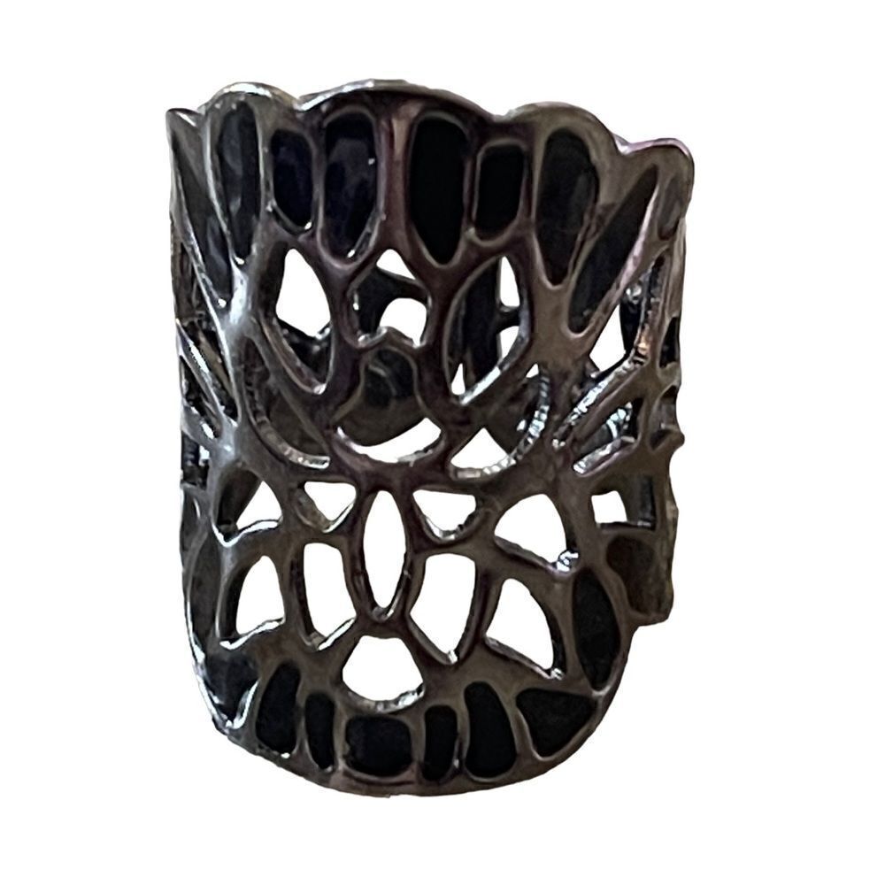 NWOT gun metal goth style ring US size  5.5